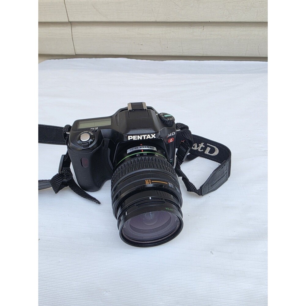 Pentax ist DL 6.1MP DSLR Camera Black w/ DA 18-55mm Lens Tested And Works - Picture 2 of 16